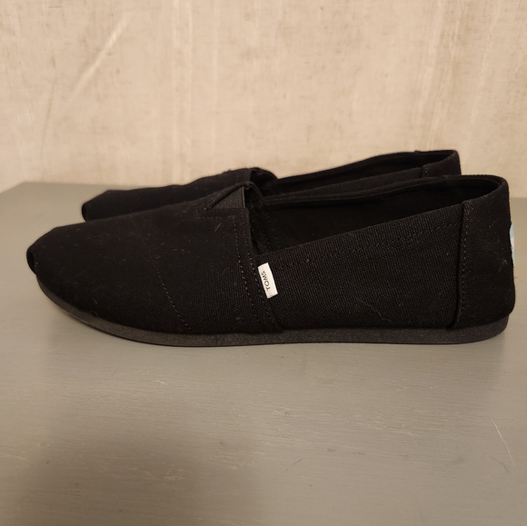 NWT TOMS Belmont flats - Picture 3 of 6